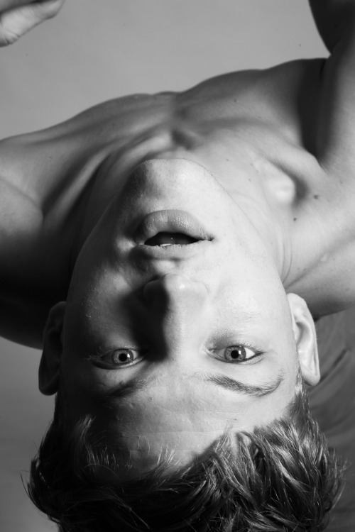 fuckingneongreen:  http://flawlessdude.tumblr.com/post/122497914478