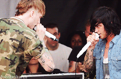 sleepingwithsirens-org:   sleepingwithsirens.org for all things sws!!!