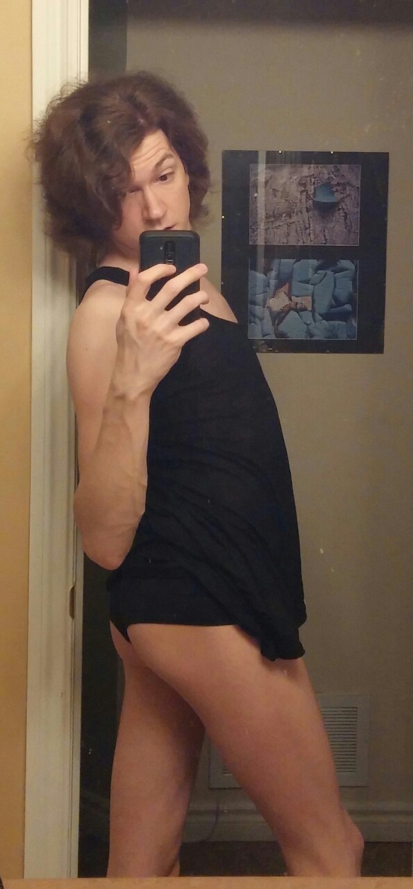 loverofcds:  victoriababycd:  Put this on to wear to bed and I got distracted…