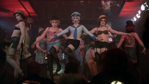 Cabaret by Bob Fosse, 1972No Doubt performs “Bathwater” at the VH1 Music Awards, November 2000 