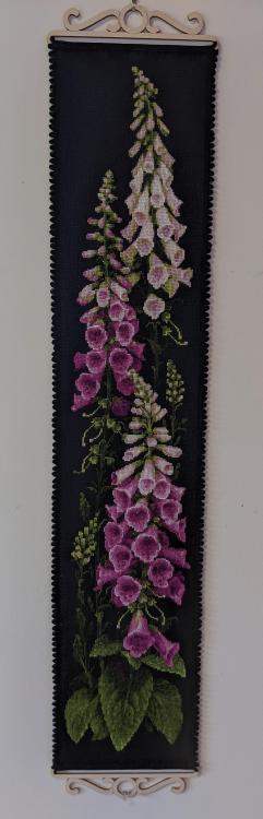 somediyprojects: Riolis: Foxgloves stitched by fishstitch.“Bell Pull kit from RIOLIS
