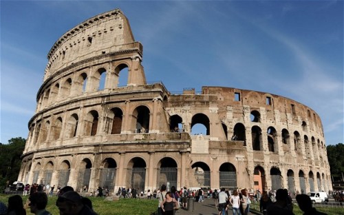 peashooter85:How the Roman Colosseum was built by the Jews,One of the great myths of history is that