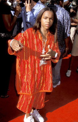 bl4ckhippie:  Young Tyra Banks at age 14.