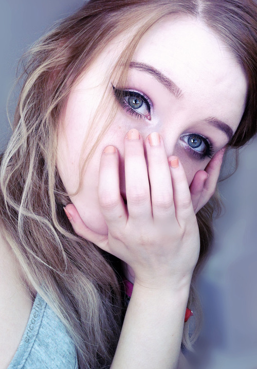 ericaelly:  Hearing the rain smash against my window isn’t motivating me to do