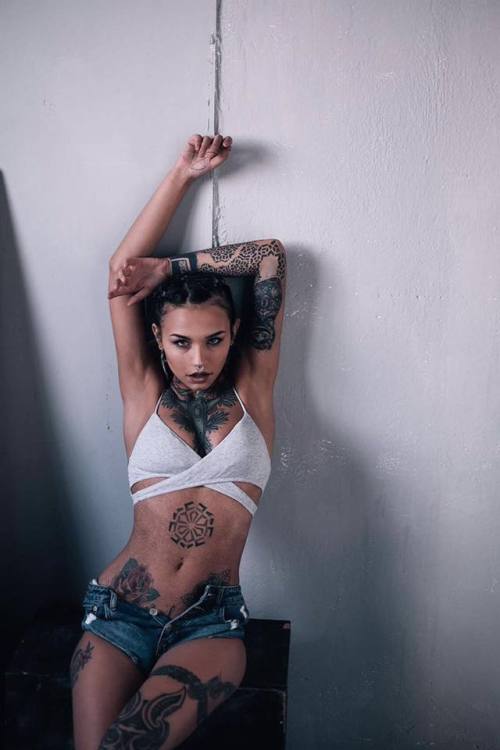 tattedbeautues:    Fishball Suicide (Felisja Piana)