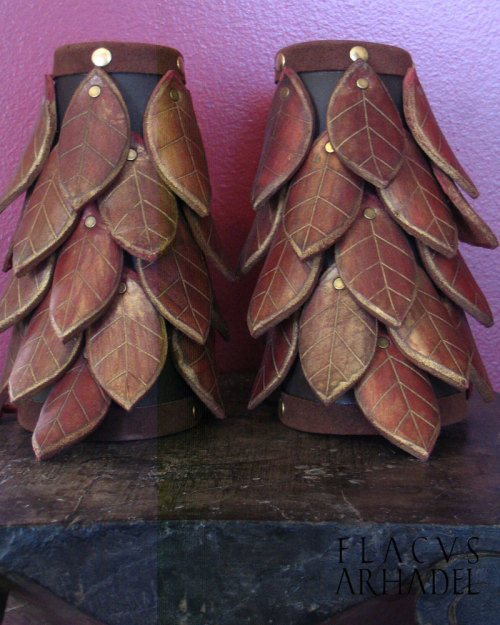 Elven Scale Bracers - Flacuset Arhadel