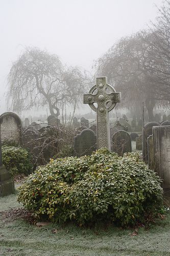 Celtic Cross, cemetery