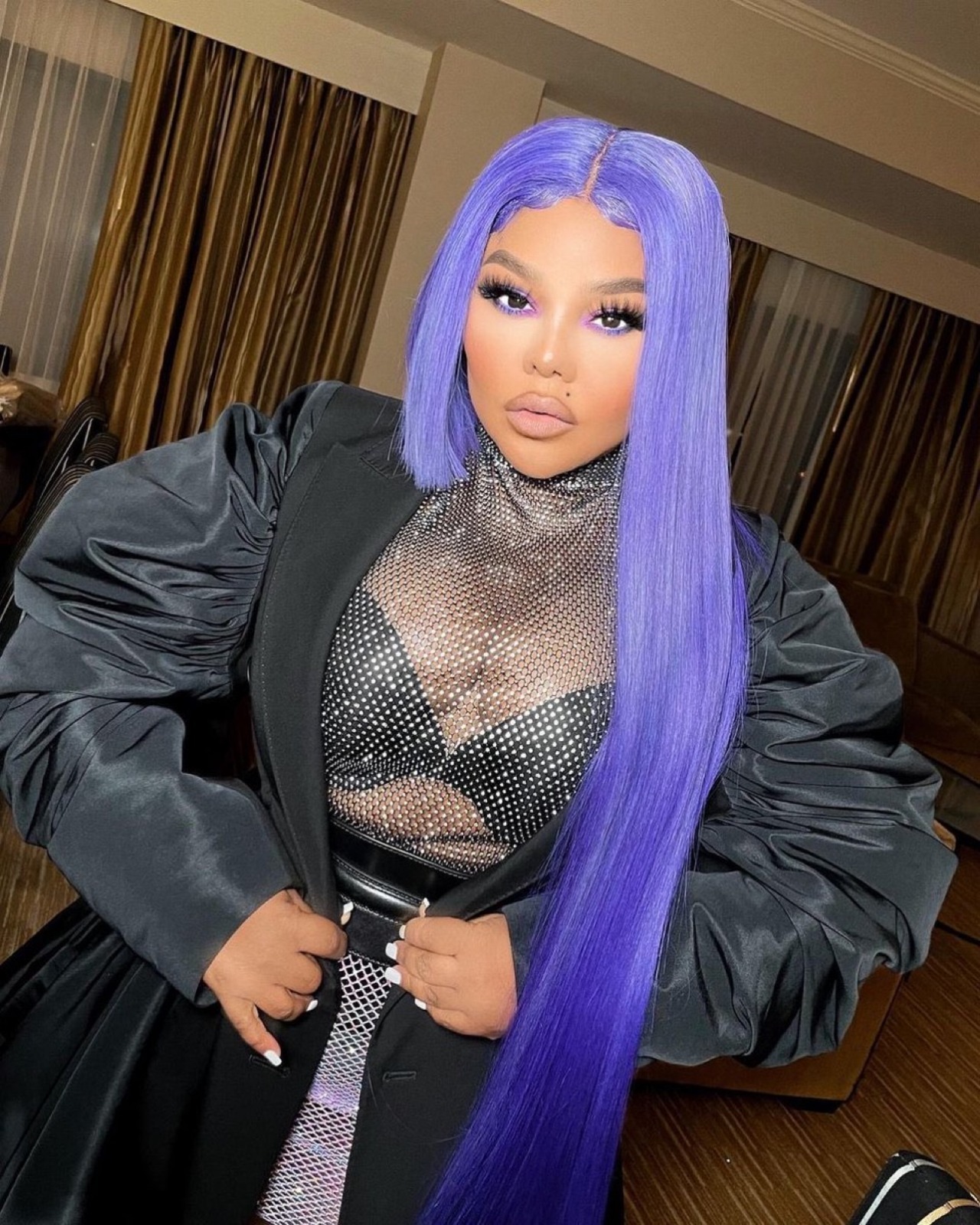 Lil Kims Hairstylist on the Wigs That Influenced Hip Hop  POPSUGAR Beauty