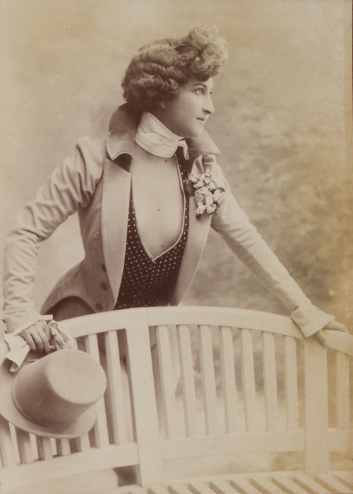 pleasuresoftheduke: French Actress Marie Marville | Reutlinger (C.1900s)