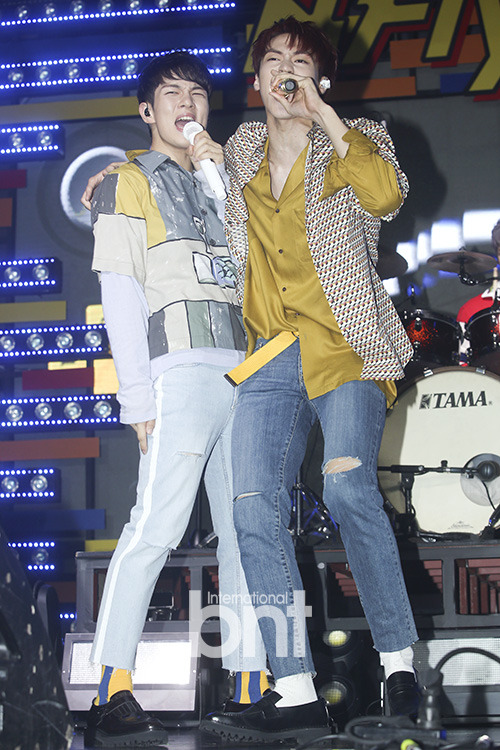 170802 THE REAL: N.Flying comeback showcase (1) cr: bnt news
