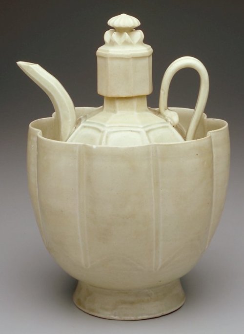 mia-asian-art: Wine Ewer and Basin, 11th century, Minneapolis Institute of Art: Chinese, South and S