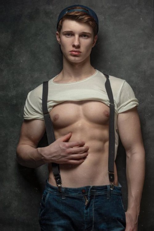 recklessmistakecolorofboom:  Karpuuxa  by   Ivan Postnikov Photography  