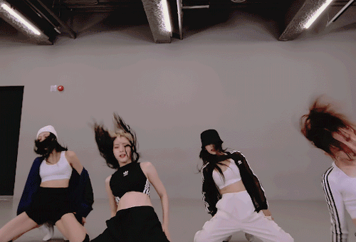 ryudaeng: ITZY ♡ “LOCO” Dance Practice
