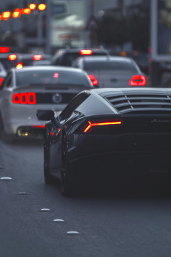 luxeware:  Ford Mustang followed by a Lamborghini