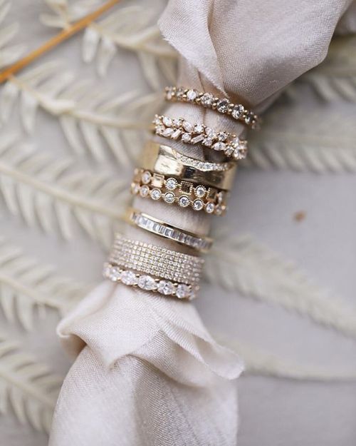 Are you getting married this Spring or Summer?! We suggest you give yourself around 6-8 weeks (or mo