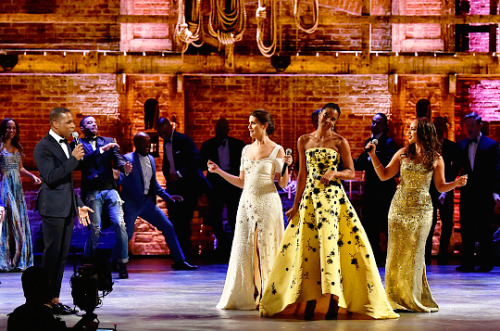 dinah-lance: Leslie Odom Jr., Phillipa Soo, Renee Elise Goldsberry, and Jasmine Cephas Jones perform