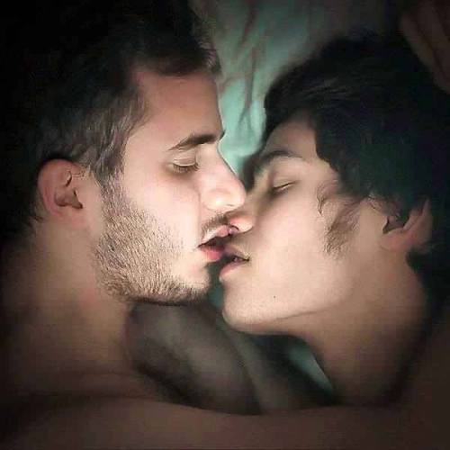 gayasinbeautiful:  