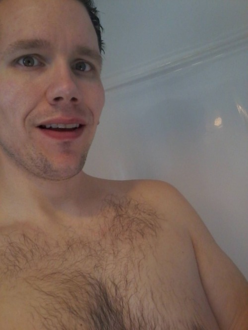 hairy-males:Happy Saturday!! ||| Hot and sexy males LIVE and FREE @ http://ift.tt/2p2Tjlp