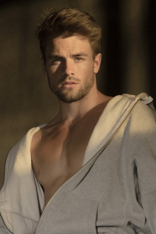 enchantemoimerlin: Rafael Licks