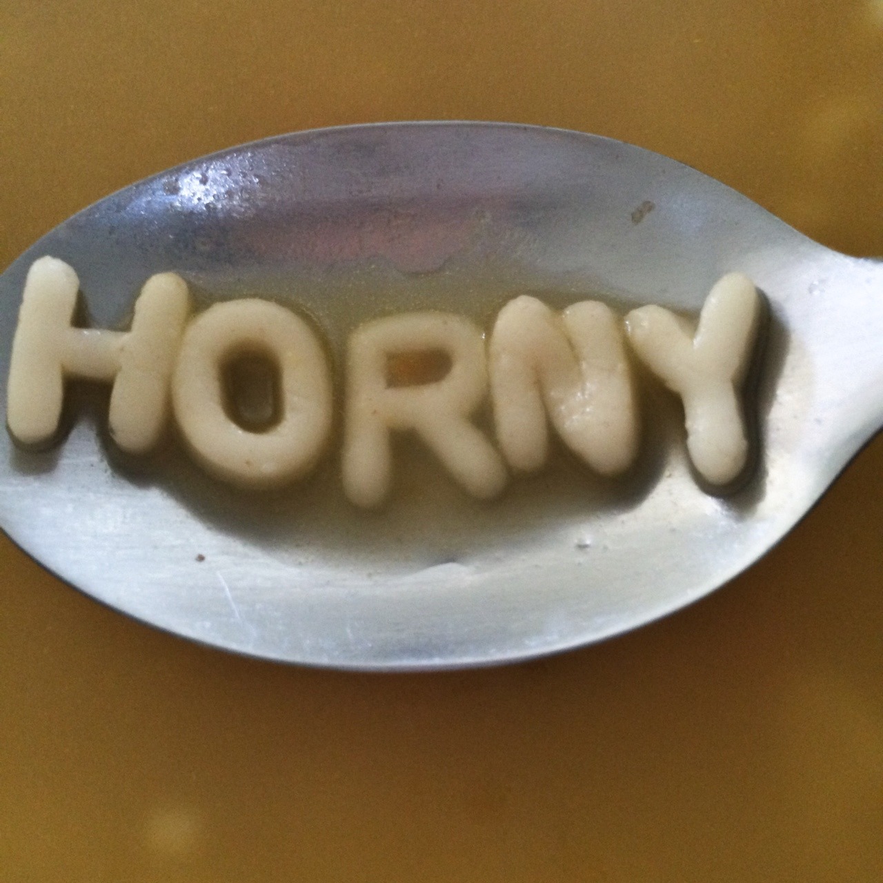 daddynoooo:  jem-sie:  one day i’ll stop playing with my food  you wasted some