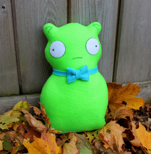 loveandasandwich:The Kuchi Kopi plush I made to go along with my Louise Belcher costume this year is