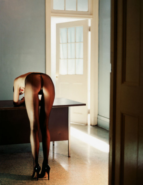nylonfeetandmore:  Nicole Trunfio