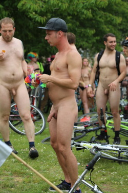 teamwnbr: World Naked Bike Ride Bristol UK 2016 To see more pics