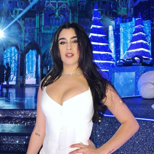 laurenjauregui: 'Tis the season!! tonight our performance for the Disney Holiday Celebration aired! 