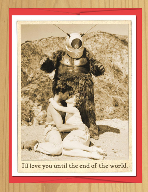 brokehorrorfan:  Valentine’s Day is right around the corner, so check out these retro-style horror/sci-fi valentines available from Etsy user AlternateHistorires.