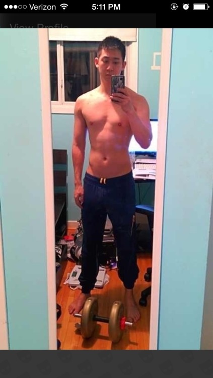 808guy33: wkbh808:  Asian boy on grindr, only fucks raw  Nice. I want some
