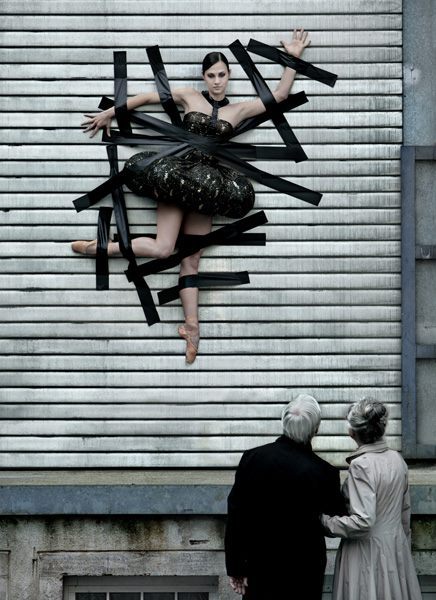 submissiveballerinas:  sick-sad-head:  Staatsballett Berlin  π