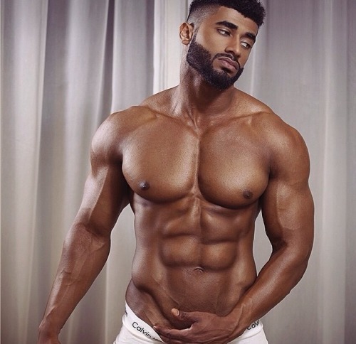gayosiris-haus-o-ass:  Omarion Ryan