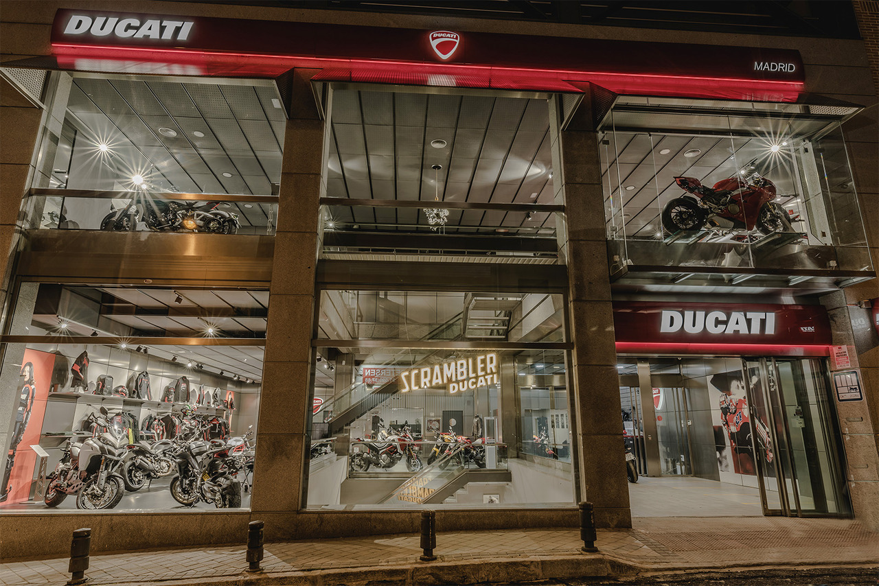Ducati Moto Showroom