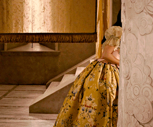 Snow White + Pink & Yellow DressMirror Mirror (2012) Costume Design By Eiko Ishioka