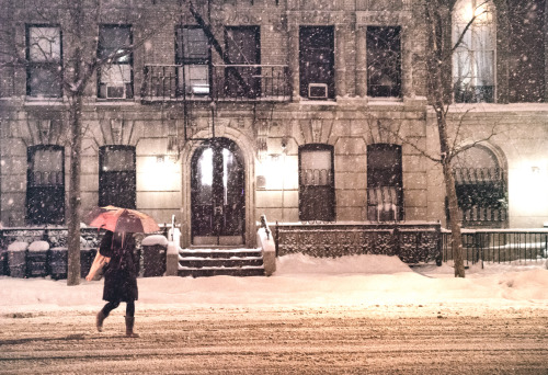 laurenisartsytartsy: New York City - Snowstorm I will see it someday