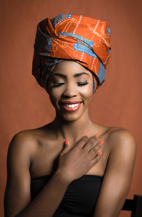 blackfashion:Auneetuh, Canada“Her Crown” series from The Lotus Purehttp://www.thelotuspure.com/ Photo by: Rhandi Governor Makeup By: Nicole Velasquez