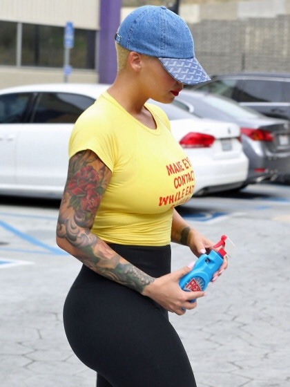 evans601:  #thickthursday: @amberrose