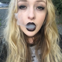 abducted-stoner: Stoney by the river