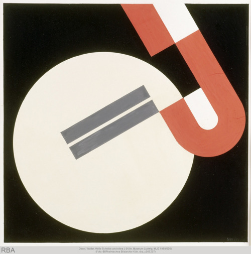 Walter Dexel, Light Disc on Red J / Helle Scheibe auf rotes J, 1926. Ink & tempera on paper. Mus