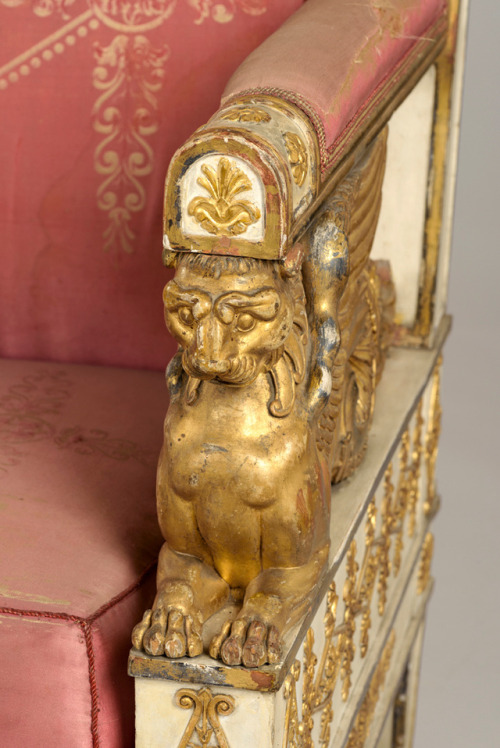 acrosscenturiesandgenerations:▪Settee (part of a sitting suite).Date: 1806 - 1810Place of origin: Fr