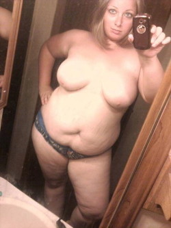 hot-dating-fat:  Real name: Kathleen Looking: