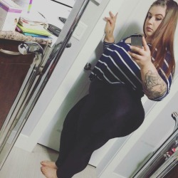 bbc4bbw:  addictedtothethickness:  Ass for days…  WOW