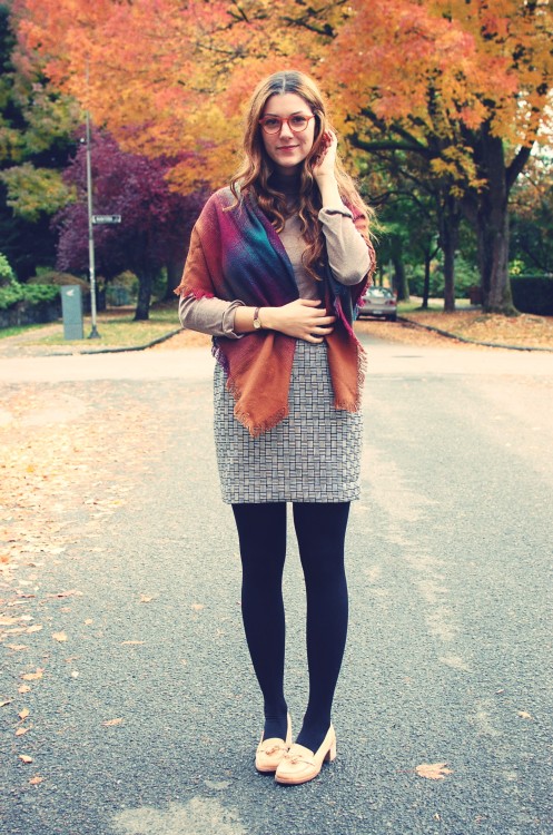 Fashion Queens’ Wearing Pantyhose (Vol. 20; 102 pics): wp.me/p4V5l-FH