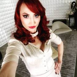 realkendrajames:  Hello, I’m Dr James,