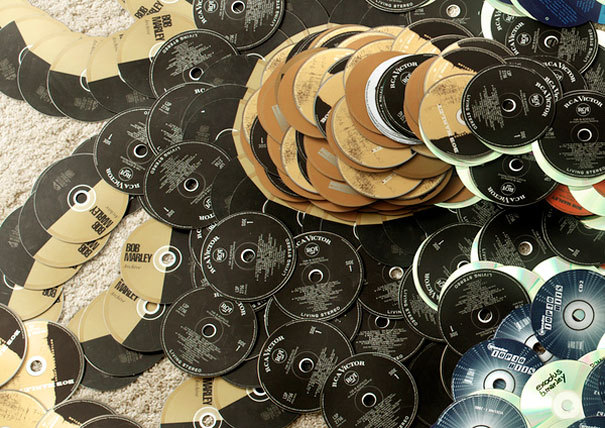 gaksdesigns:  Musician Portraits Made Of Their Own CDs. Artists Mirco Pagano and