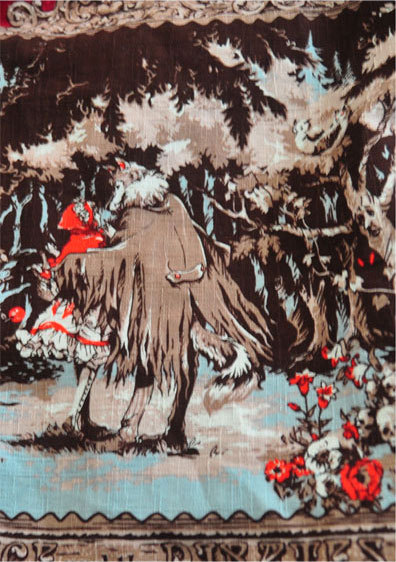apple-salad:I fell in love with Alice and the Pirate’s Petit Chaperon Rouge series when I