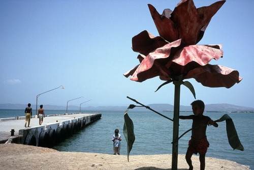hopeful-melancholy: Cuba, Havana. 1993.