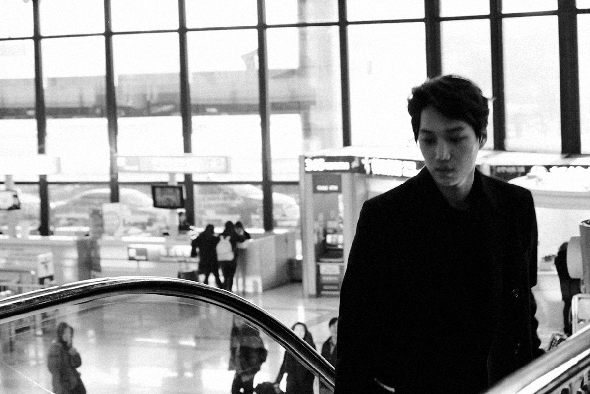 jonginsmouth:  Goodbye love, you flew right by.