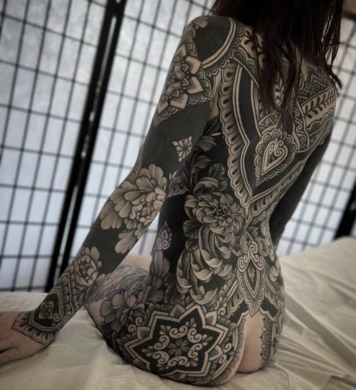 allthepiercingsandbodymods:Tattoos by Jackpeppiette. Follow him on Instagram! DM me if you want to be featured. ❤️https://www.instagram.com/jackpeppiette/Follow my other body modification blogs here: https://linktr.ee/piercingsandmods