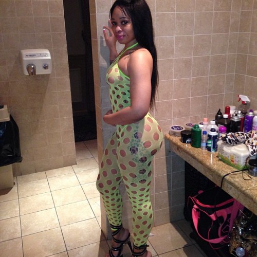 allthingsbootiful:  imbadumad